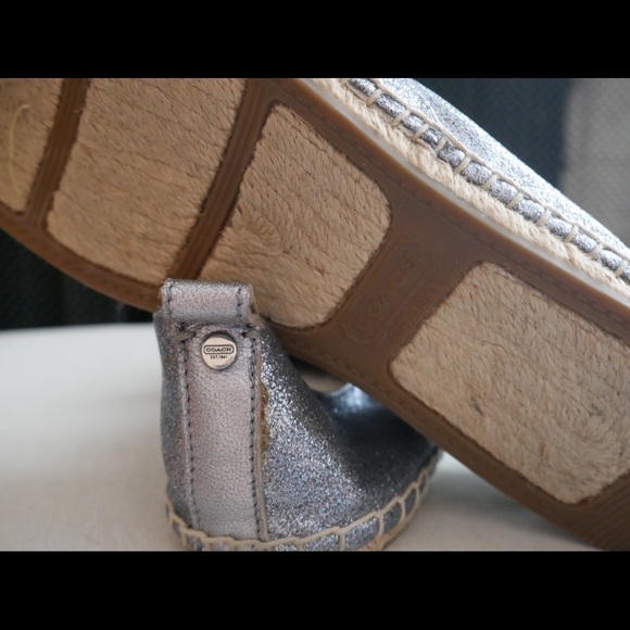 SHINY COACH SHOES WORN ONCE - Picture 4 of 6